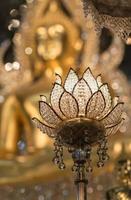 Lotus Lampe und Buddha Statue Hintergrund foto