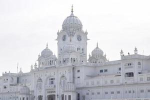 Aussicht von Einzelheiten von die Architektur Innerhalb golden Tempel Harmandir sahib im Amritsar, Punjab, Indien, berühmt indisch Sikh Wahrzeichen, golden Tempel, das Main Heiligtum von sikhs im Amritsar, Indien foto