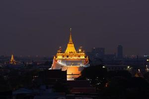 Szene von schön golden montieren Tempel foto