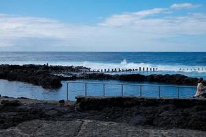 Schwimmen Pools von agaete auf das Insel von gran Canaria im das atlantisch Ozean. foto