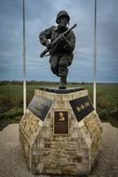 Statue und Denkmal von Haupt Schwanz richard Winter beim Utah Strand, Normandie, Frankreich 6 Februar 2023 foto