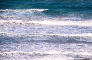 Wellen im das Ozean foto