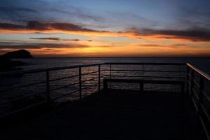 Sonnenuntergang über dem Meer foto
