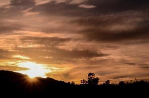 malerische Aussicht auf den Sonnenuntergang foto