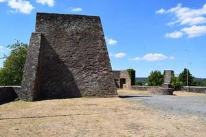 Seitenwand, Ruine von Schloss über Ulmen, eifel foto