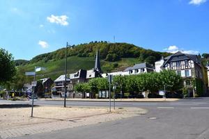 urzig, Deutschland, 2022 - - Wein Dorf im Sommer- foto