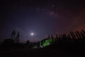 Mond und Milchstraße foto