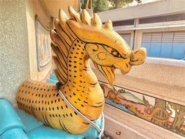 Drachen Statue, Drachen Symbol, Drachen Chinesisch, ist ein schön thailändisch und Chinesisch die Architektur von Schrein, Tempel. ein Symbol von gut Glück und der Wohlstand während das Chinesisch Neu Jahr Feierlichkeiten. foto