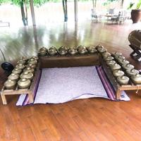 indonesisch traditionell Musik- Instrument namens gamelan. foto