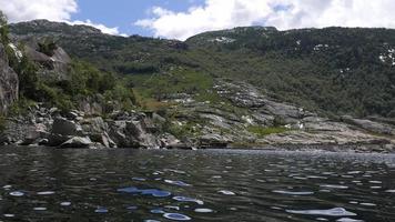 Berglandschaft und Fjord, Norwegen foto