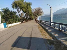 Ganga Fluss und Mountian Aussicht foto