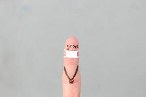 Finger Kunst von einsam Frau mit Gesicht Maske auf gehen. foto