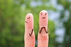 Finger Kunst von Paar. Konzept Mann gemacht ein Angebot zu erhalten verheiratet, Frau abgelehnt. foto