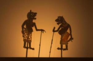 ein traditionell Thailand Schatten Marionette zeigen, traditionell Schatten Marionette. Schatten abspielen hat ein lange Geschichte im Thailand foto