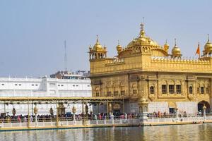 schön Aussicht von golden Tempel - - Harmandir sahib im Amritsar, Punjab, Indien, berühmt indisch Sikh Wahrzeichen, golden Tempel, das Main Heiligtum von sikhs im Amritsar, Indien foto