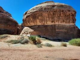 schön tagsüber Aussicht von al Hegra, verrückt Saleh archäologisch Seite? ˅ im al ula, Saudi Arabien. foto