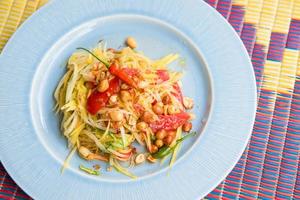 berühmt thailändisch Essen, Papaya Salat oder Was wir namens somtum im thailändisch foto
