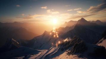 Sonnenuntergang im das Berge. Sonnenaufgang im das Berge. schön Winter Landschaft, Berg Landschaft beim Sonnenuntergang. Panorama- Aussicht von das Berge foto