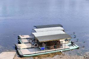 Bambus Rafting auf Fluss, Yangshu, China foto