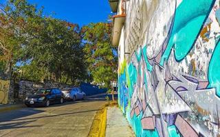 puerto escondido Oaxaca Mexiko 2023 Mauer mit Graffiti Kunst Zeichnungen Gemälde im puerto escondido Mexiko. foto