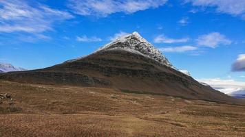 das Bulandstindur, oder Pyramide Berg im Island foto