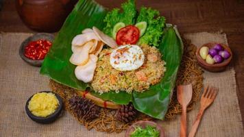 Meeresfrüchte gebraten Reis mit ein klassisch Thema foto