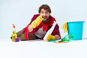 Reiniger wäscht Böden Bedienung Hausarbeit Hygiene Lebensstil Hausarbeit foto