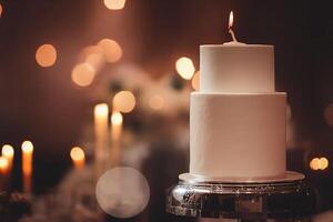 Hochzeit Kuchen mit Kerze auf Platte. Illustration generativ ai foto