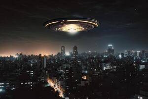 fliegend Untertasse fliegend im das Himmel Über Nacht Stadt. UFO Invasion. Außerirdischer Entführung. erstellt mit generativ ai foto