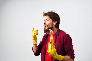 Reiniger Waschmittel Gummi Bedienung Handschuhe abgeschnitten Aussicht foto