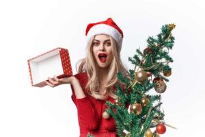 Frau tragen Santa claus Kostüm Geschenke Dekoration Lebensstil foto