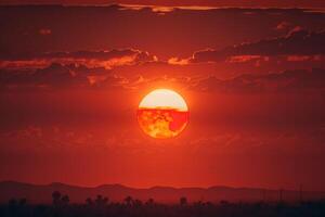 heiß Wetter heiß rot Sonne auf das Horizont generativ ai foto