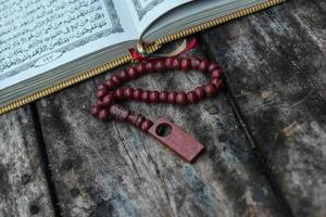 das edel Koran und tasbih foto