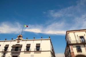 queretaro Stadt Mexiko Innenstadt Platz Independencia mit Mexiko Flagge foto