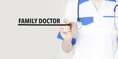 Arzt Schreiben Text Familie Arzt mit Marker, medizinisch Konzept foto