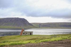 Hütte auf der Ringstraße in Island foto