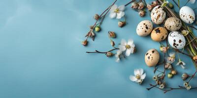 Banner von Ostern Wachtel Eier, und Blumen Über Blau Hintergrund - - generativ ai foto