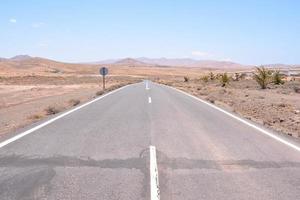 Straße auf dem Land foto