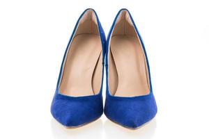 blaue Schuhe mit hohen Absätzen foto