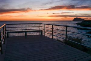 Sonnenuntergang über dem Meer foto