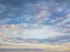 Himmel mit Wolken Landschaft Hintergrund foto