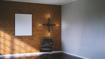 beleuchtet leeren Raum mit Möbel und Mauer Dekor. 3d Rendern foto