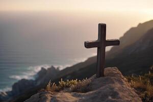 Gott Sonne Licht von Vertrauen Kreuz im Felsen auf das Kante von ein Cliff durch das Ozean generativ ai foto