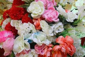 multi Farbe Hand gemacht Papier Blume, Hochzeit Dekoration und bunt Hochzeit Bühne im Bangladesch. foto
