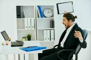 Büro Arbeiter Emotionen Arbeit Büro Schreibtisch Lebensstil foto