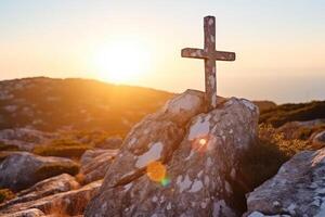 Stein Kreuz und Gott Licht beim Sonnenaufgang im das Felsen generativ ai foto