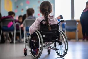 Kinder deaktiviert Person im Rollstühle beim Schule, inklusive Bildung generativ ai foto