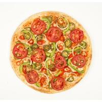 isolierte vegetarische Pizza auf weißem Hintergrund foto