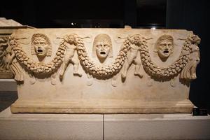 Sarkophag im Archäologischen Museum von Antalya, Antalya, Türkei foto