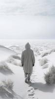 ein Mann im ein Weiß Kapuzenpullover ist Gehen entlang das Weiß schneebedeckt Wüste, versteckt seine Gesicht und flattern im das kalt Winter Wind, erzeugen ai foto